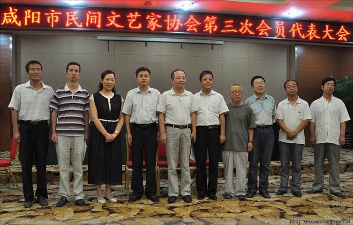 Professor Jinglin Zhang attended the congress of Folk Artist Association